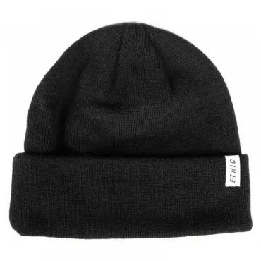 Caps, beanies and bags